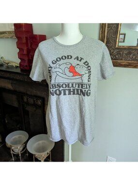 Disney Winnie The Pooh Very Good At Doing Absolutely Nothing T-Shirt Medium 79